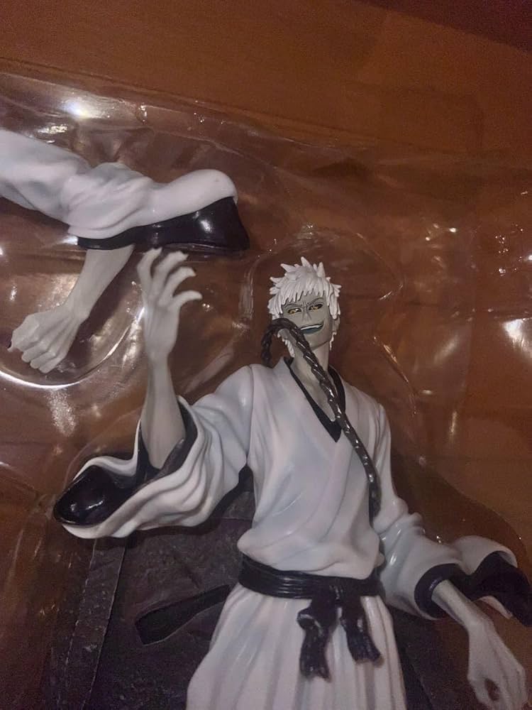 死神 Bleach 黒崎一護 フィギュア 白一護 斬月 610Xv7wcm1L._UF350,350_QL80_.jpg